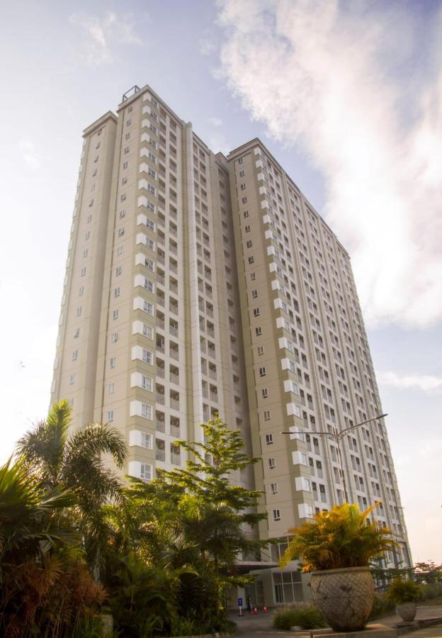 Skyland City Hotel Jatinangor Cilimus Екстер'єр фото
