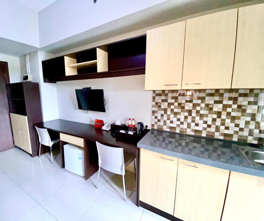Skyland City Hotel Jatinangor Cilimus Екстер'єр фото