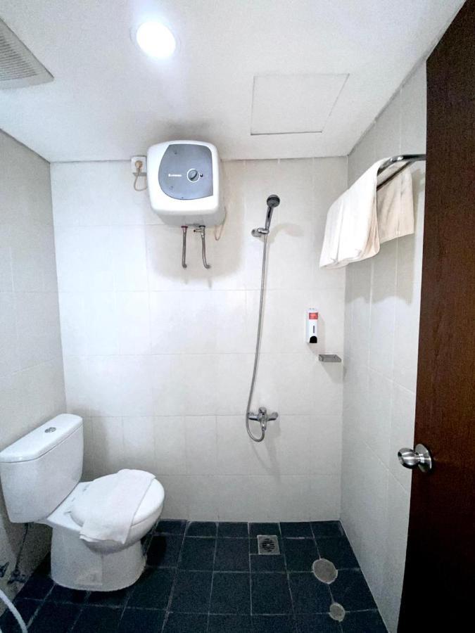 Skyland City Hotel Jatinangor Cilimus Екстер'єр фото