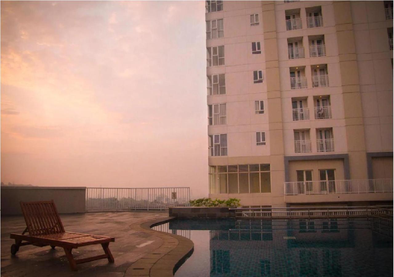 Skyland City Hotel Jatinangor Cilimus Екстер'єр фото